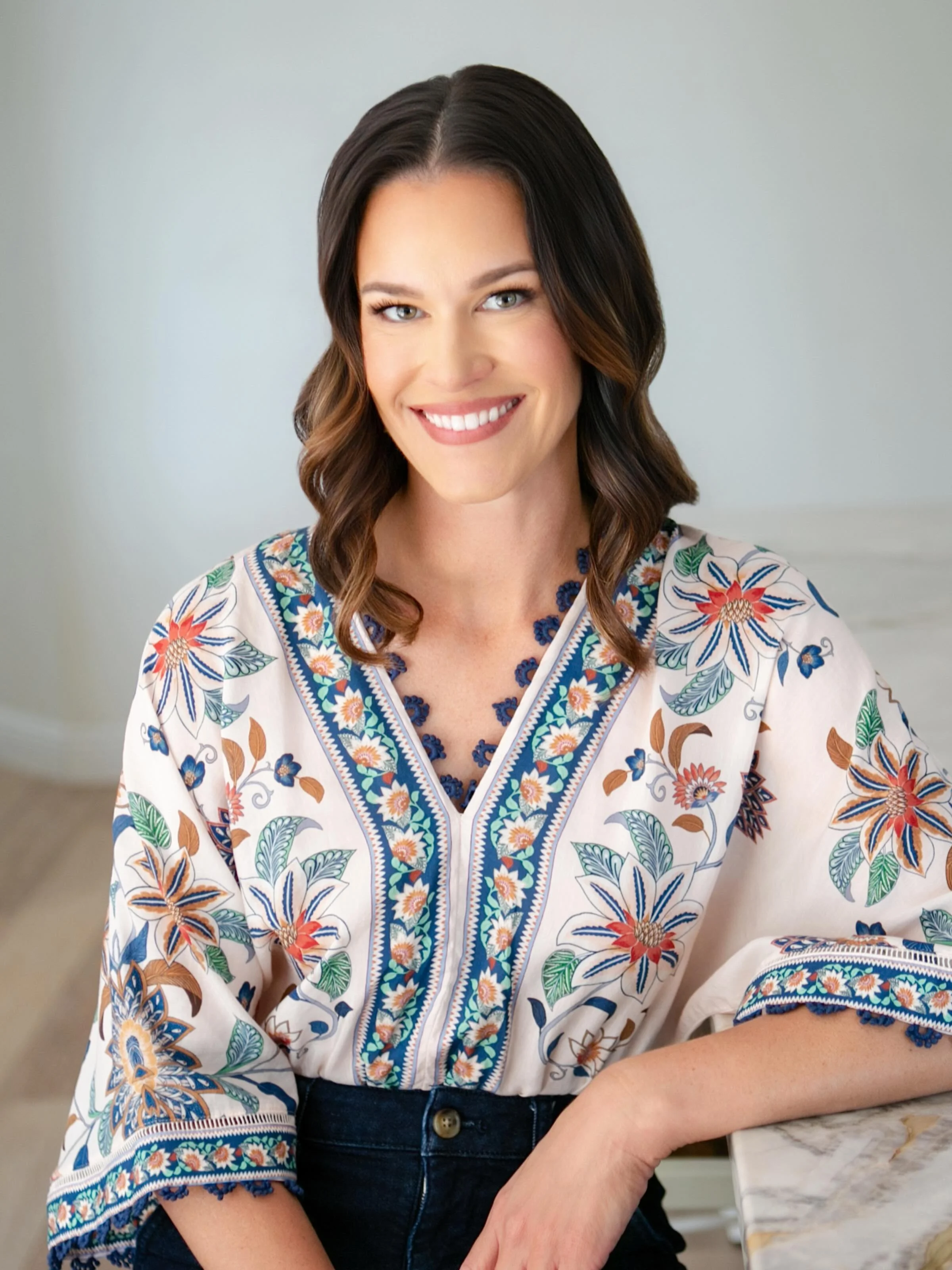 Juliet came to me with one goal &mdash; she wanted her photos to actually show who she is as a person. Not just a polished professional shot, but her &mdash; warm, confident, and completely real. 🤍

I think we nailed it. 🥹✨

It makes it even more s