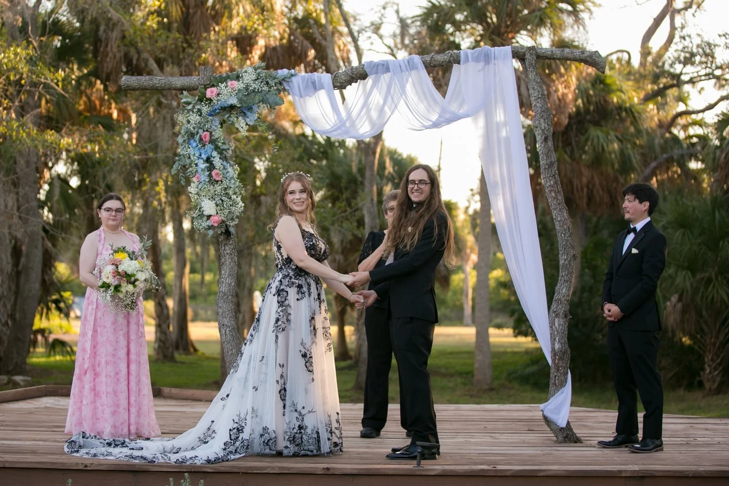 shanea-mark-fat-beet-farm-wedding-tampa-couple-outdoor-ceremony.jpg