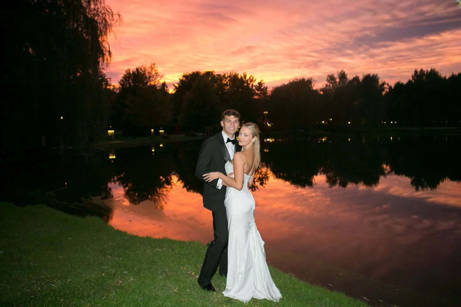 I&rsquo;ve chased a lot of Florida sunsets over the years, but Ohio, you showed up. 🌅

@koriposedly and @nickposedly wedding @gervasidestinations had one of the most incredible skies I&rsquo;ve ever photographed. As the sun went down, the whole sky 