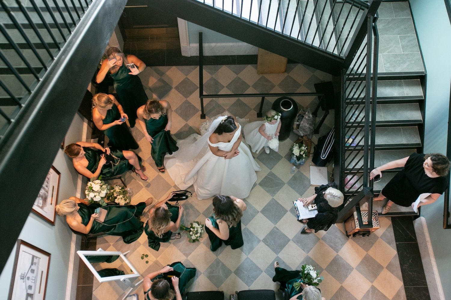 Bridal Party Getting ready at South Tampa Church