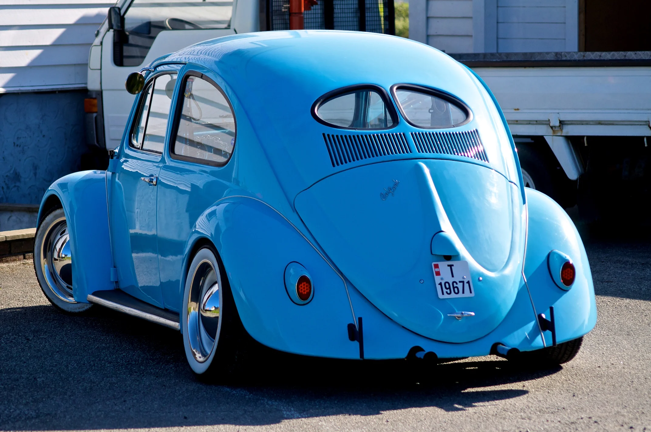 Blue VW Beetle.jpg