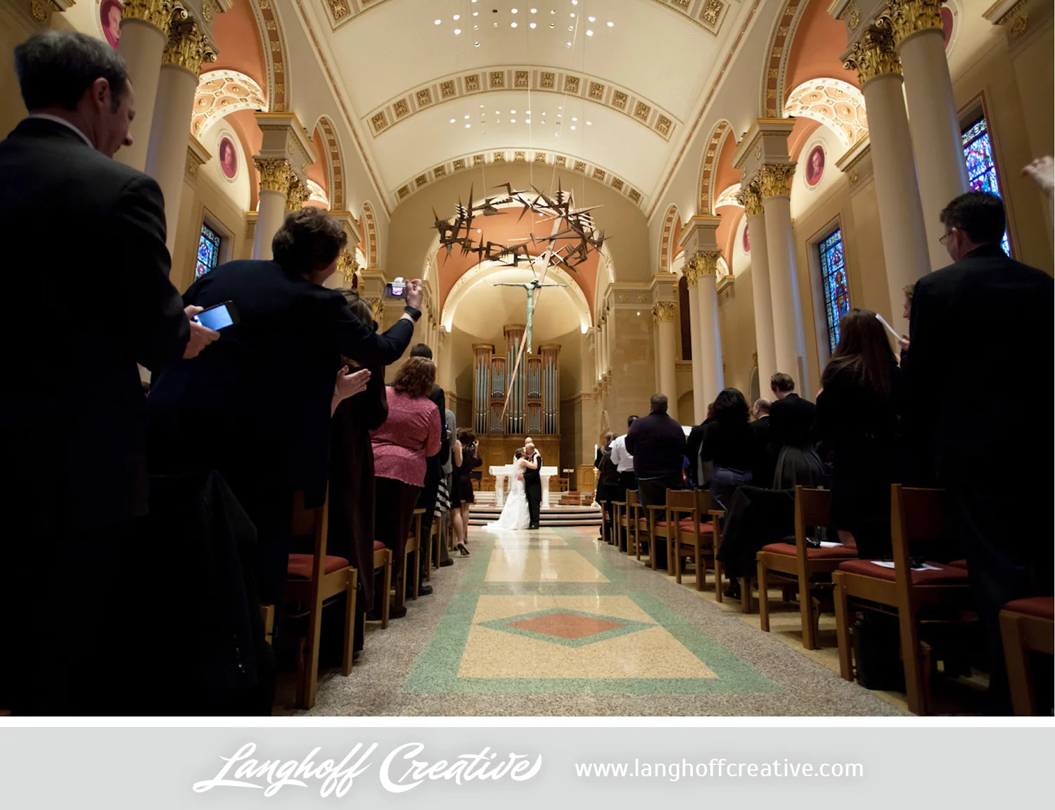 LanghoffCreative-MilwaukeeWedding-EricJulie20-photo.jpg
