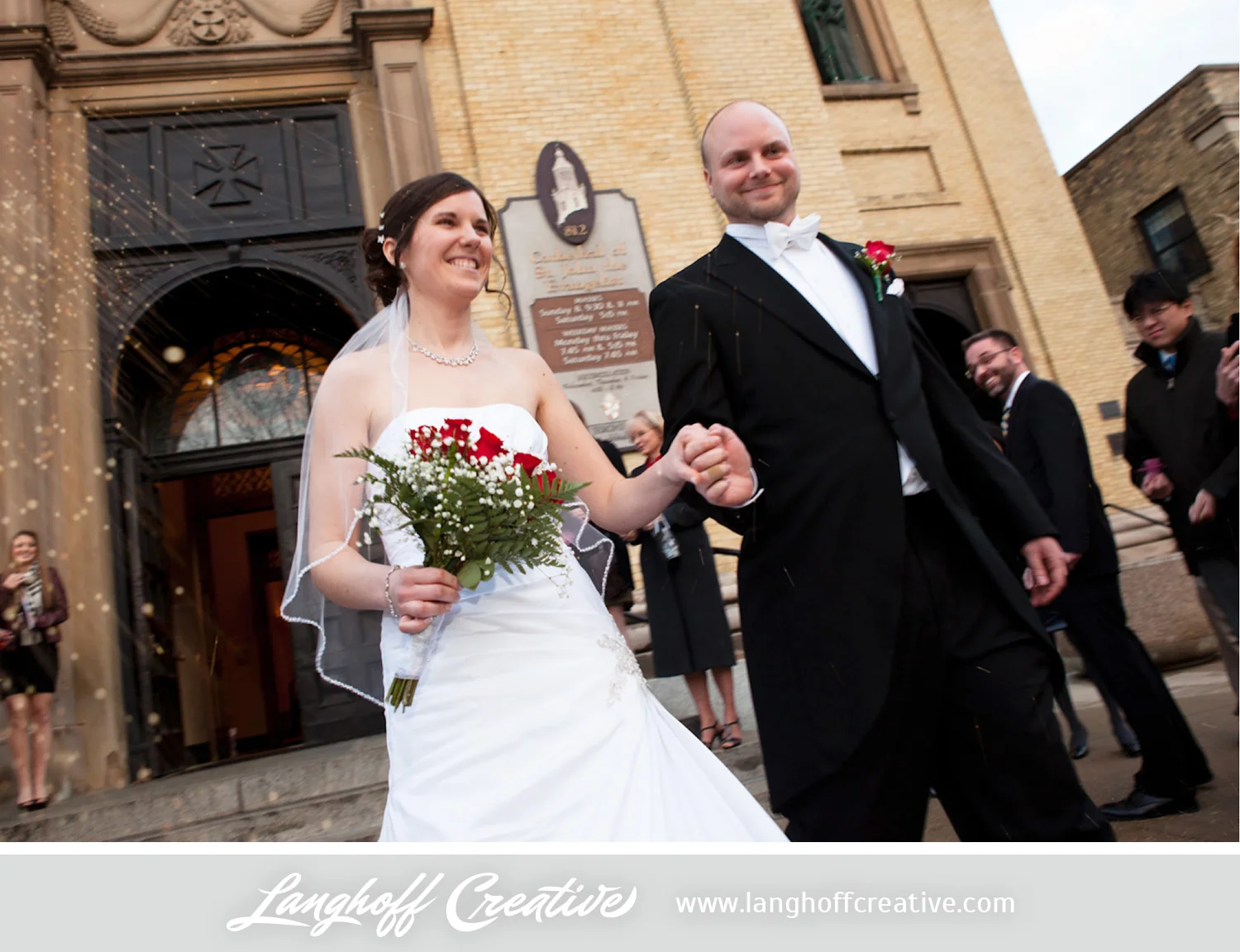 LanghoffCreative-MilwaukeeWedding-EricJulie22-photo.jpg