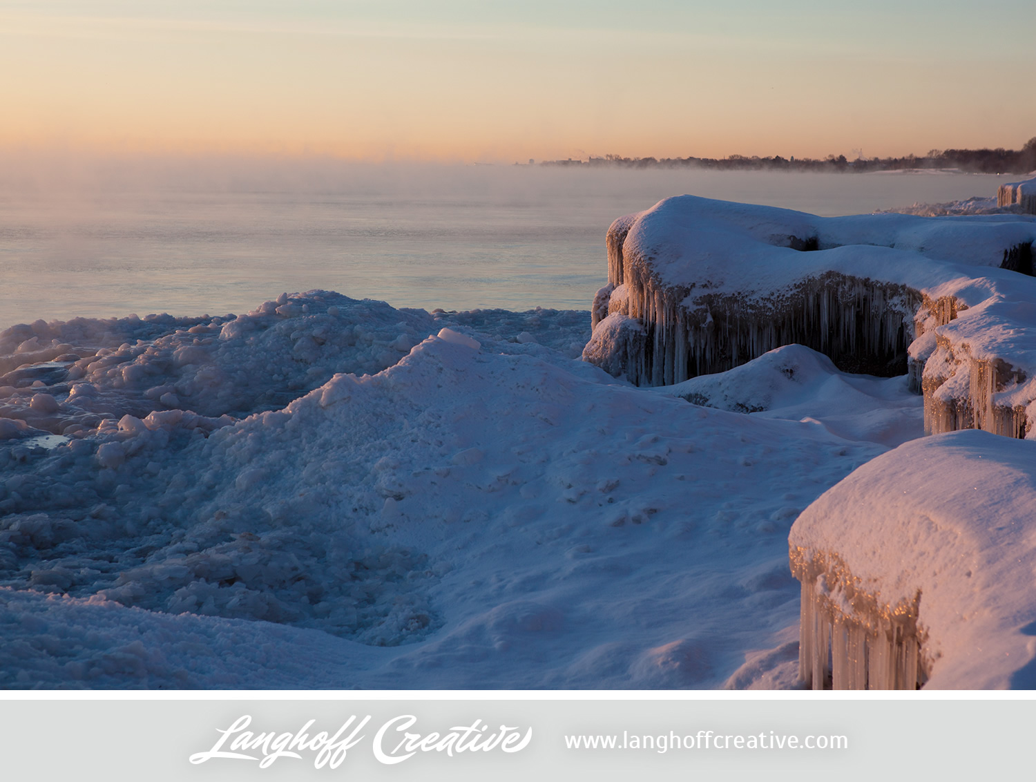 LanghoffCreative-LakeMichigan-winter-sunrise-Kenosha-Jan03-2014-photo-8.jpg