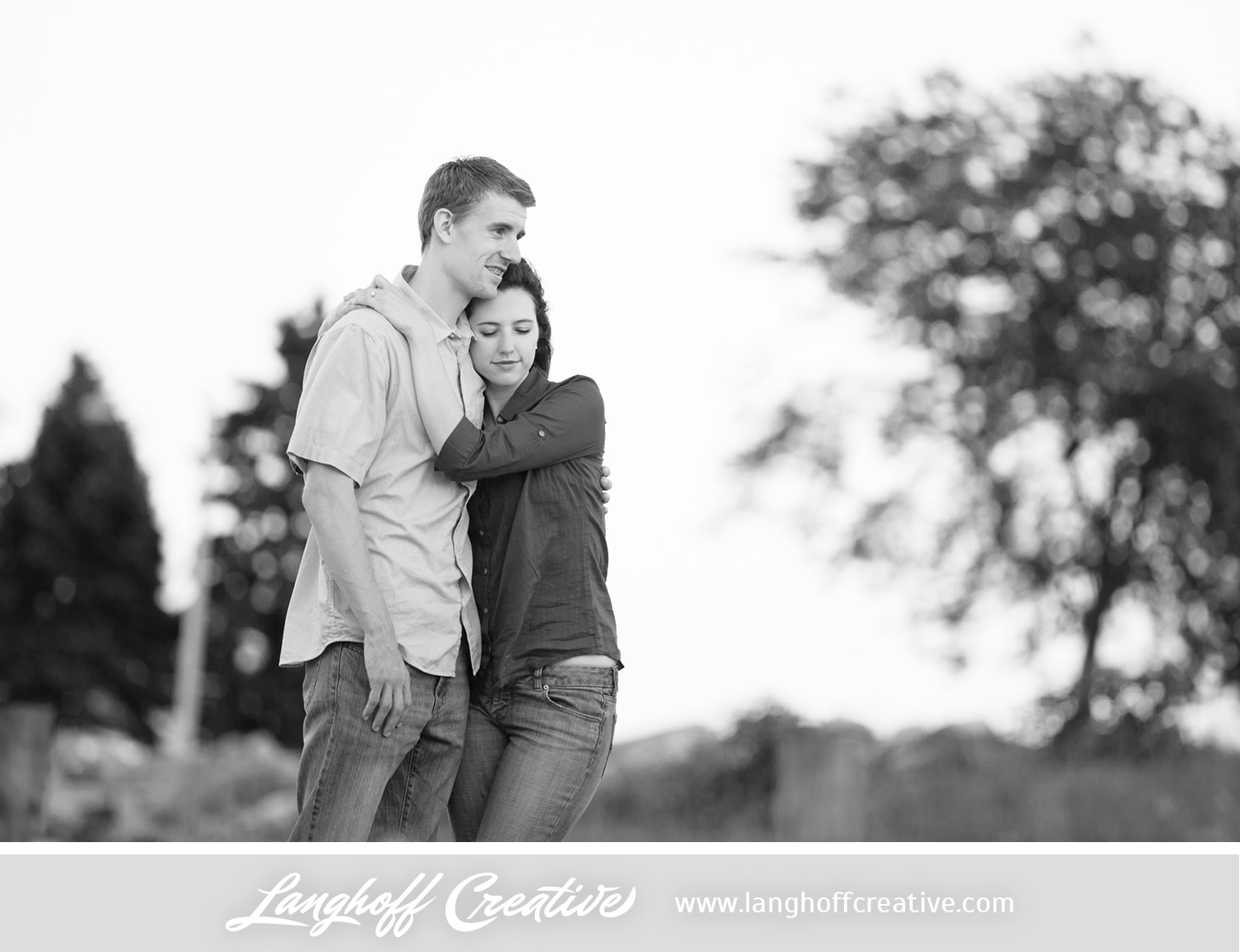 KenoshaEngagement-WisconsinEngagementPhotography-Engaged-LakeMichigan-LanghoffCreative-2014-KyleSam9-photo.jpg