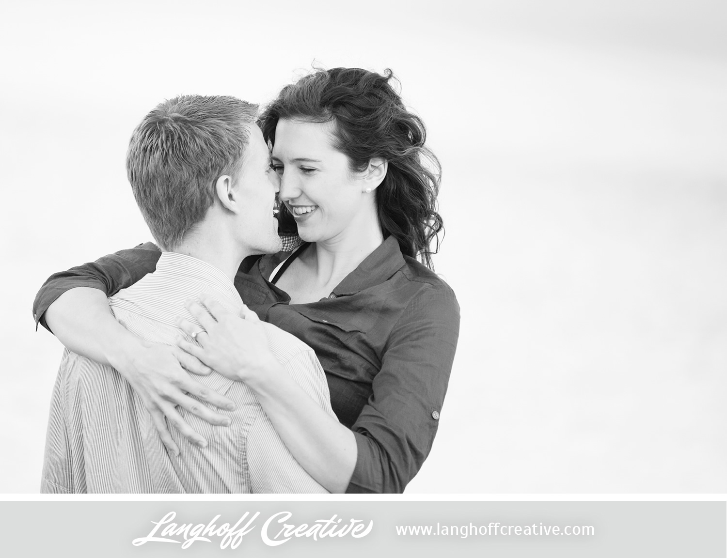 KenoshaEngagement-WisconsinEngagementPhotography-Engaged-LakeMichigan-LanghoffCreative-2014-KyleSam11-photo.jpg