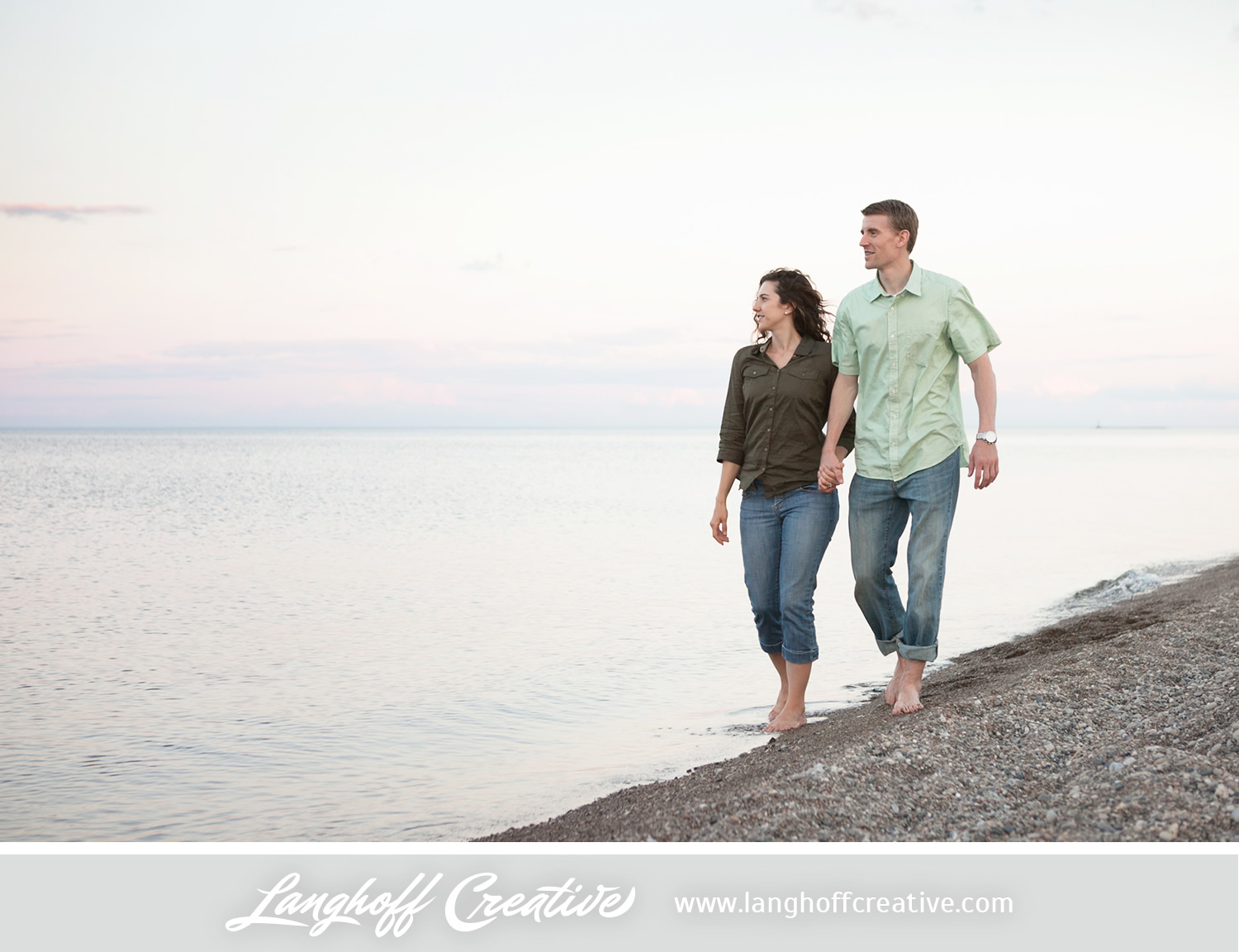 KenoshaEngagement-WisconsinEngagementPhotography-Engaged-LakeMichigan-LanghoffCreative-2014-KyleSam12-photo.jpg