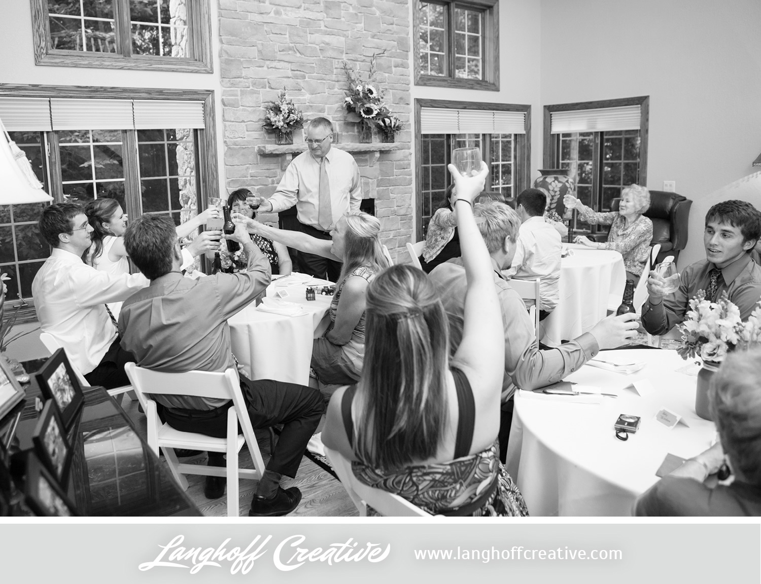 WisconsinWedding-WeddingPhotography-BackyardWedding-LanghoffCreative-29-photo.jpg