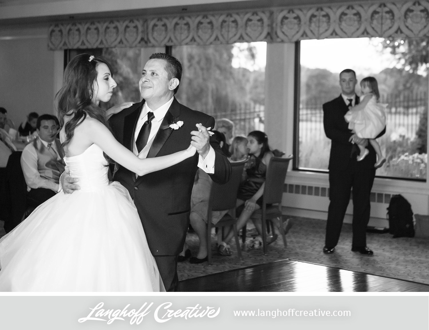 WisconsinWedding-WeddingPhotography-KenoshaCountryClub-LanghoffCreative-34-photo.jpg