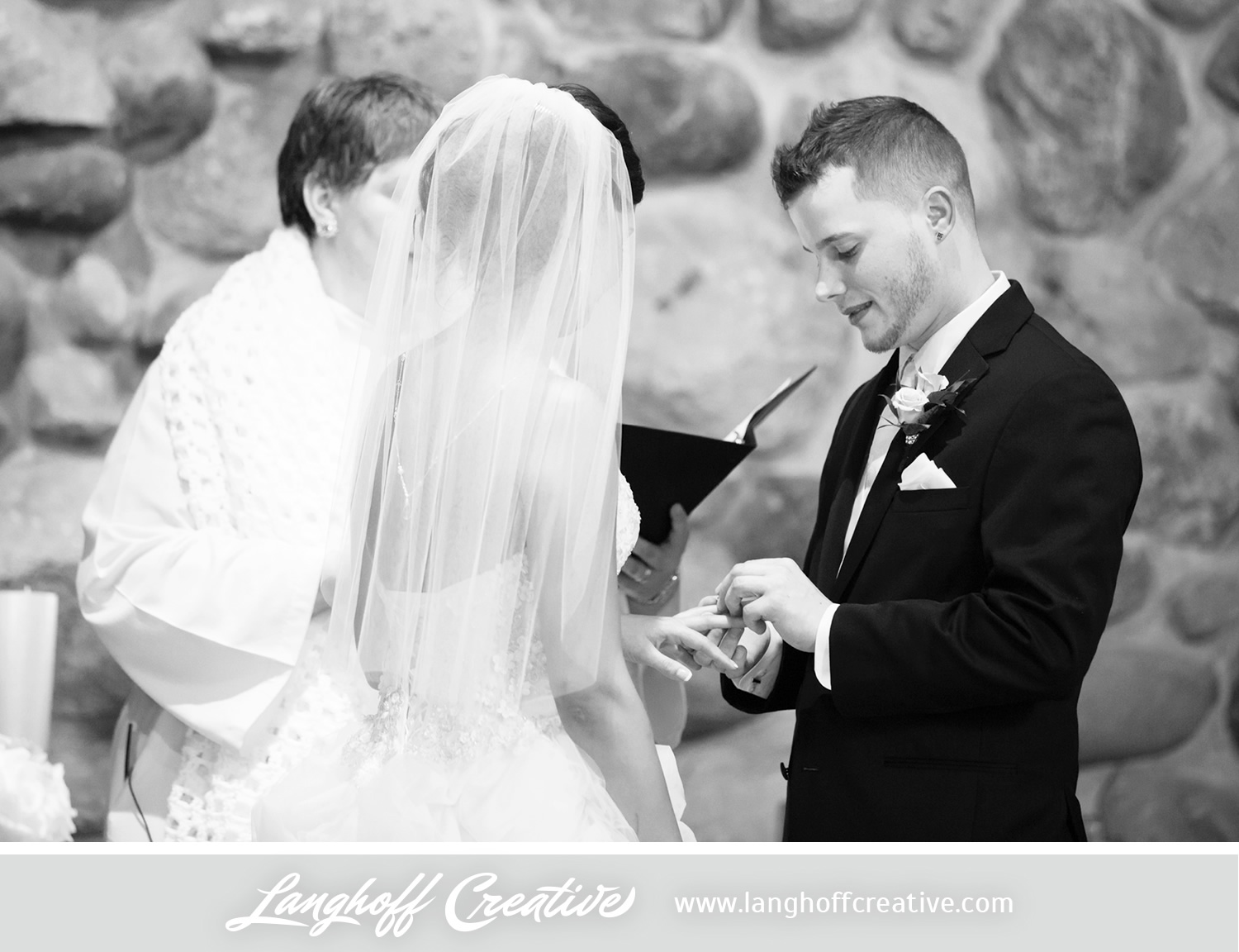 WisconsinWedding-WeddingPhotography-FestivalHall-LanghoffCreative-9-photo.jpg