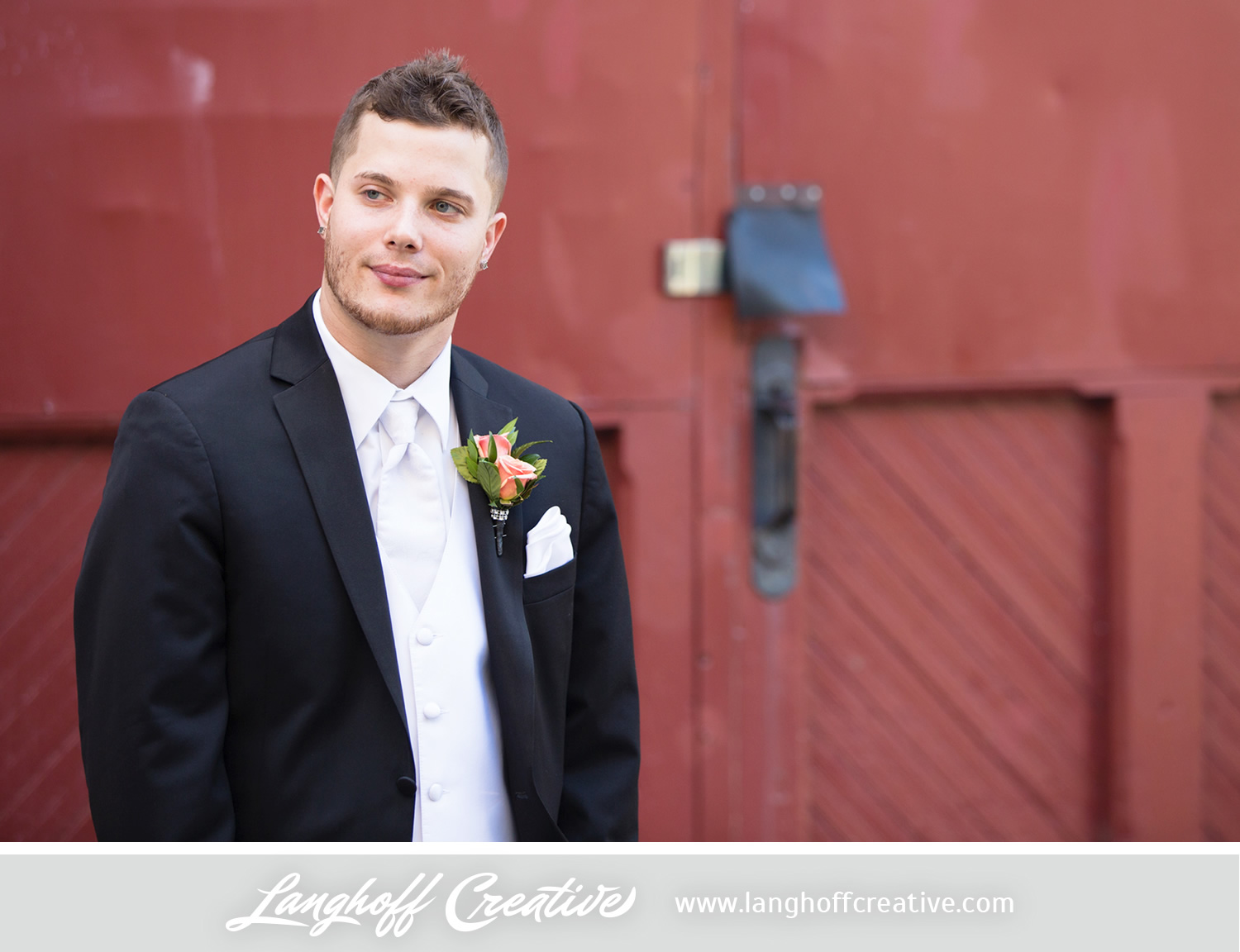 WisconsinWedding-WeddingPhotography-FestivalHall-LanghoffCreative-24-photo.jpg