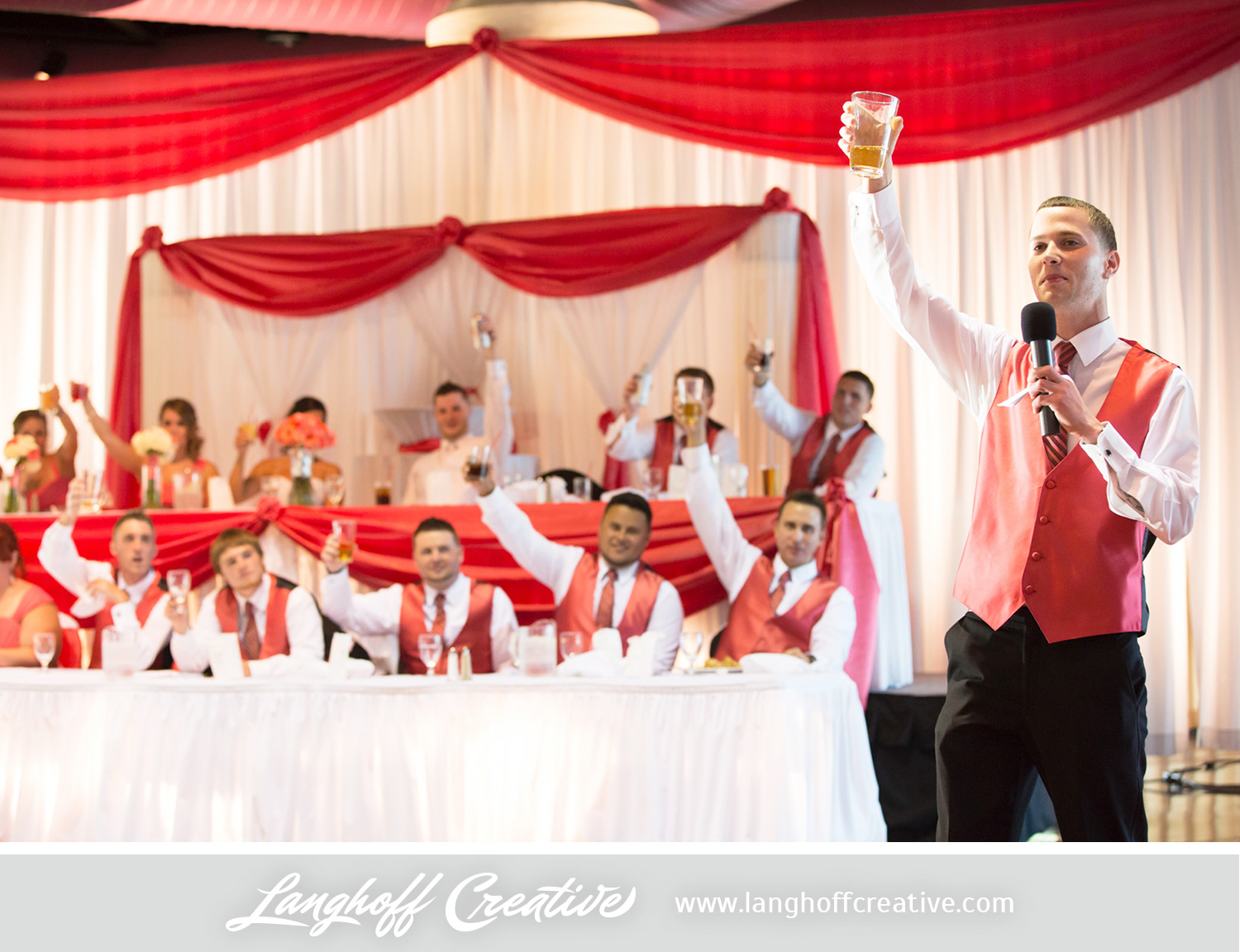 WisconsinWedding-WeddingPhotography-FestivalHall-LanghoffCreative-27-photo.jpg