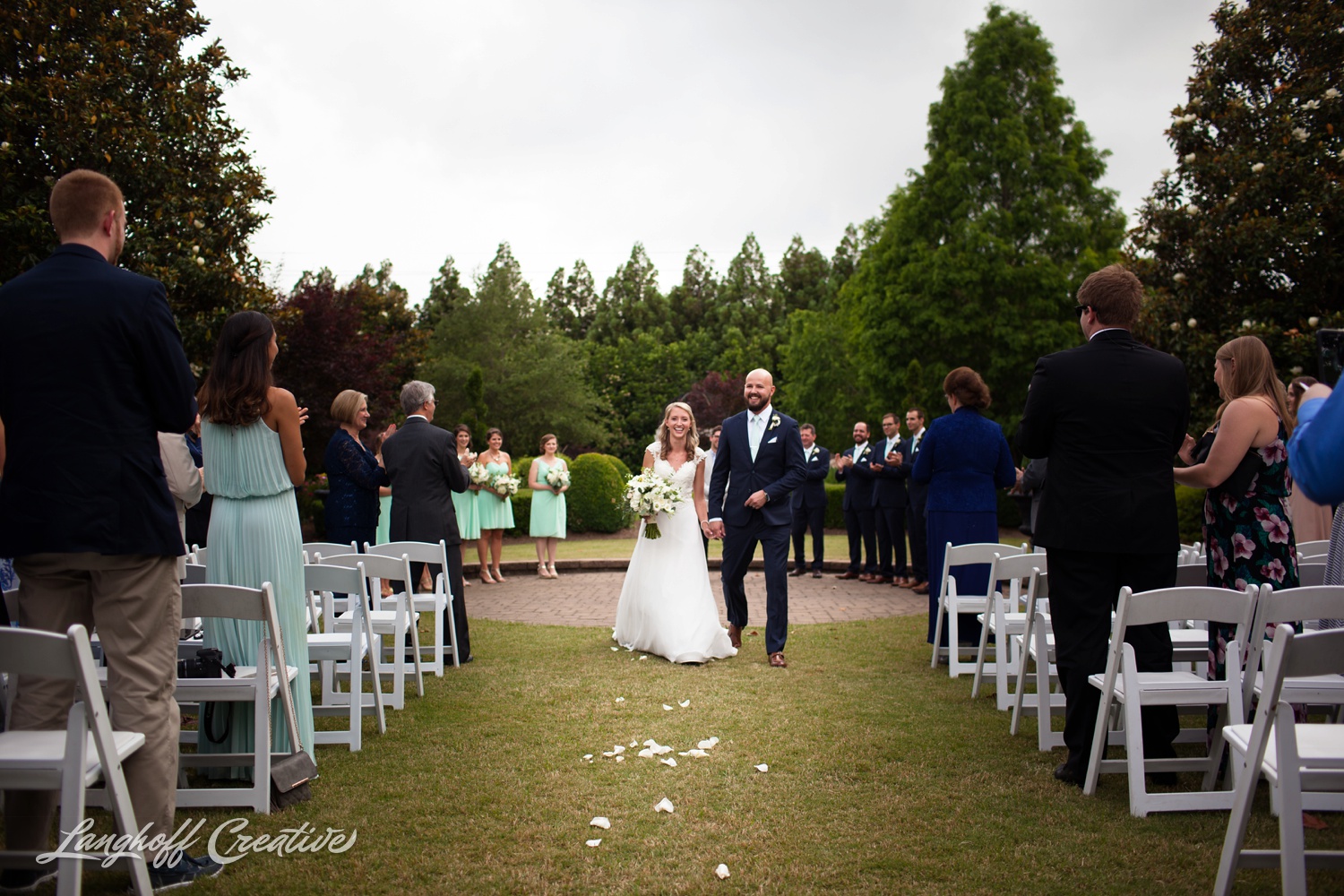 LanghoffCreative-AmberLanghoff-Wedding-DocumentaryFamilyPhotography-NCphotographer-DocumentaryPhotographer-RaleighDurham-JaredJennifer-9-photo.jpg