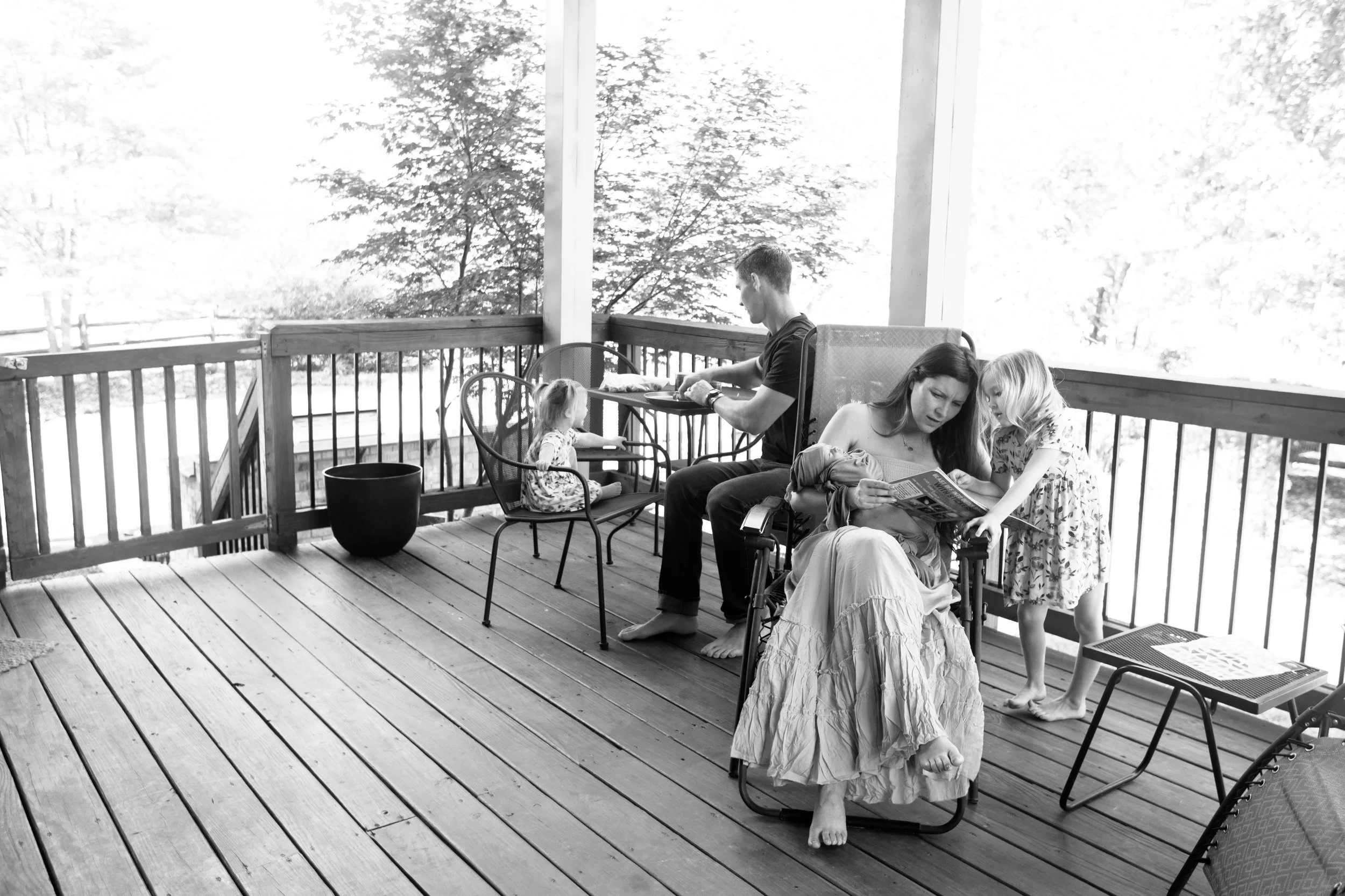 20220423-LovelessFamily-porchlife.jpg