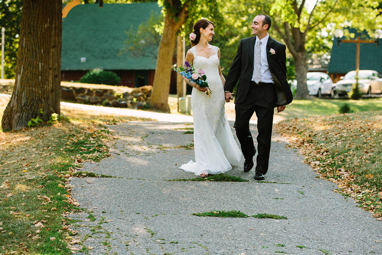 20-paynesville_mn_wedding-bugs-bee-hive-resort.jpg