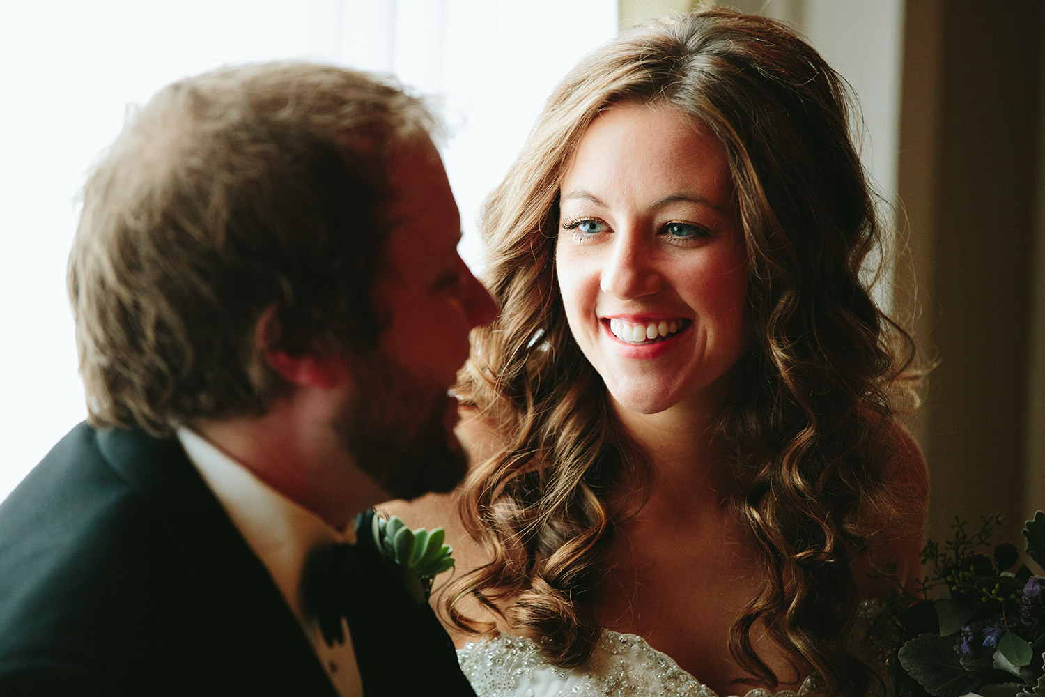 Duluth, MN Greysolon Ballroom Winter Wedding