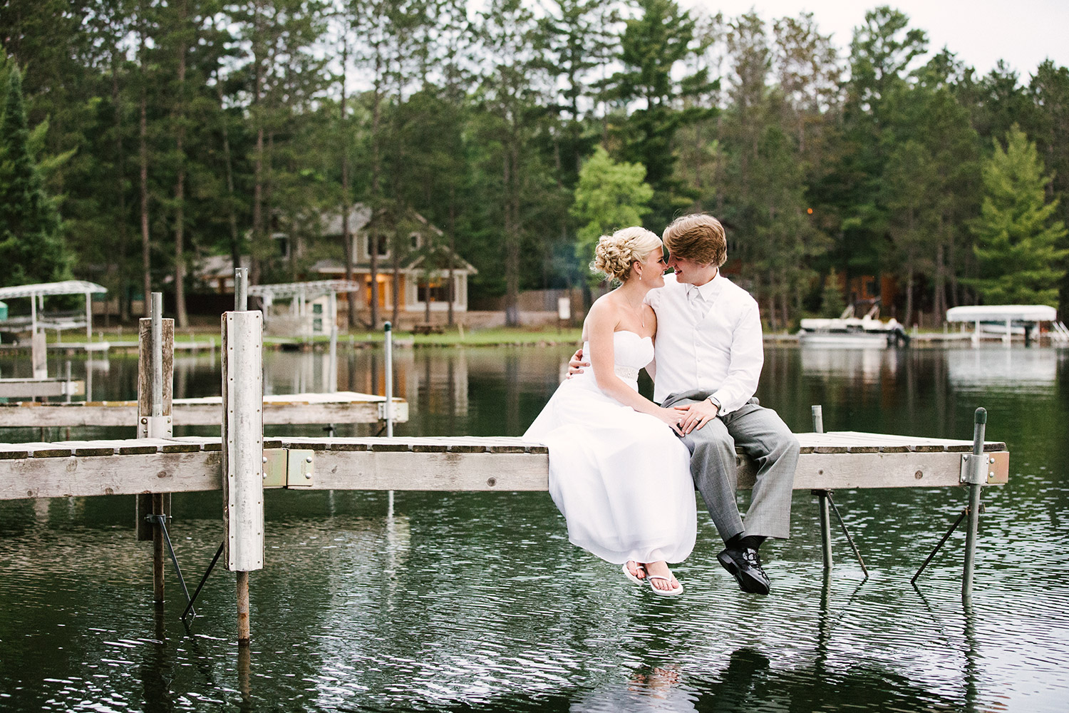 Crosslake MN Wedding Photographer at Manhattan Beach Lodge