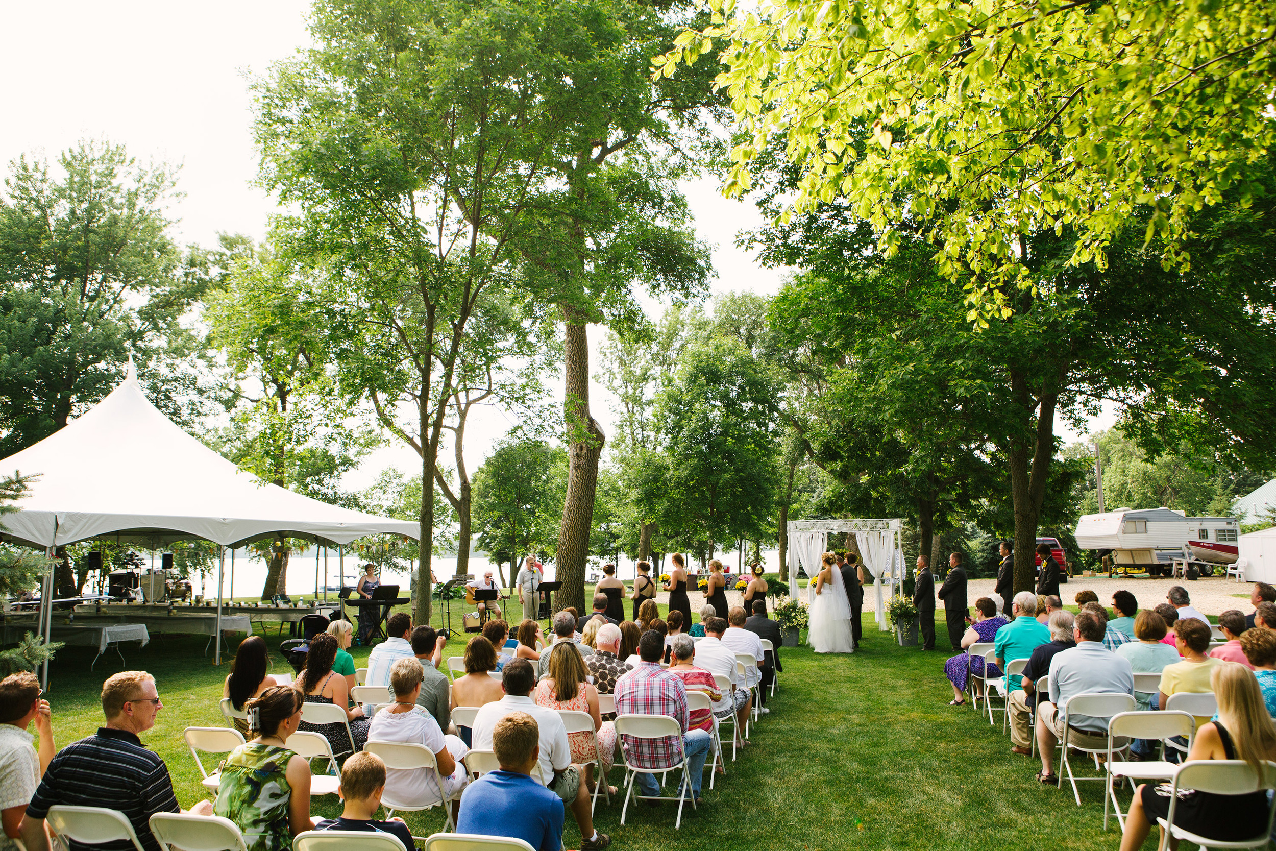 Minnesota Outdoor Lakeside Wedding at Lake Benton