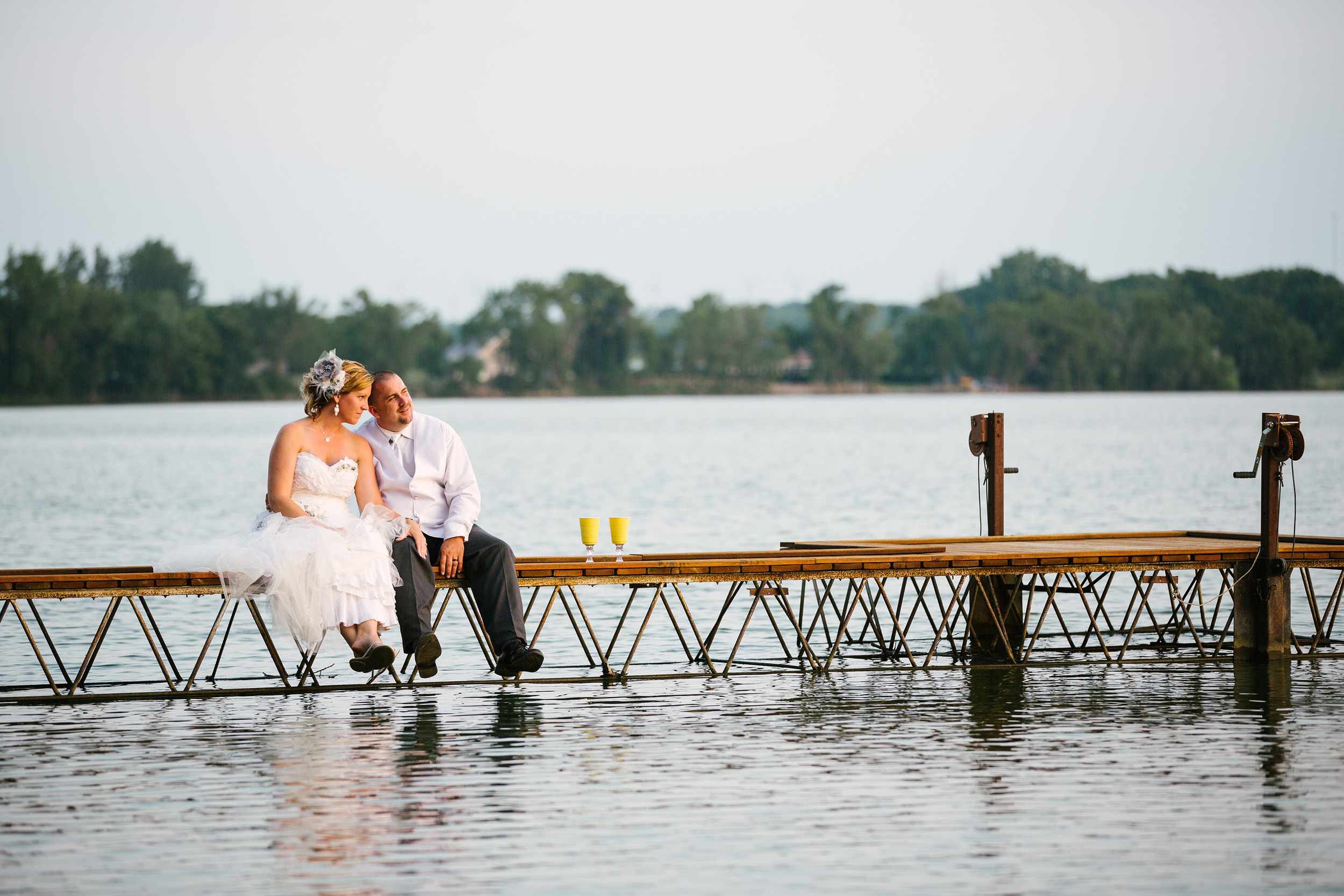 Minnesota Outdoor Lakeside Wedding at Lake Benton