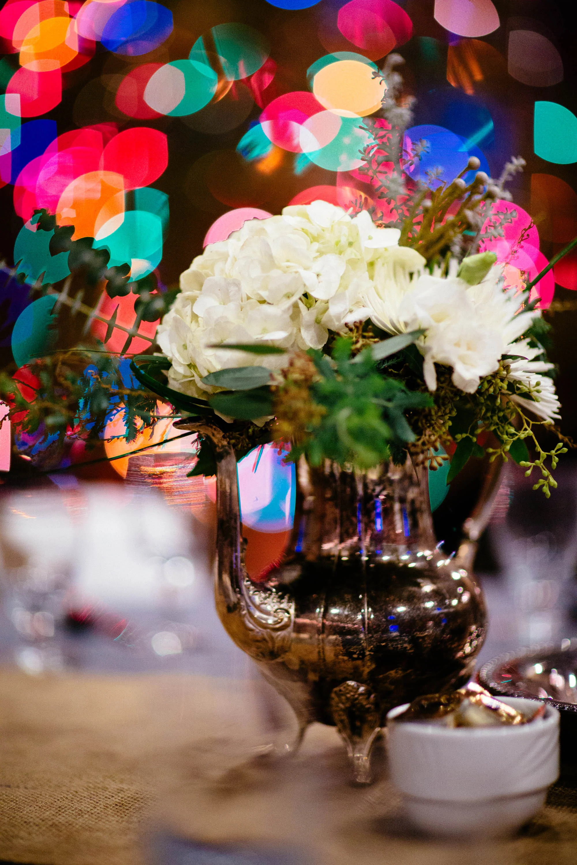 Winter Wedding Decor at Oliver Acreage Bed and Breakfast In Brai