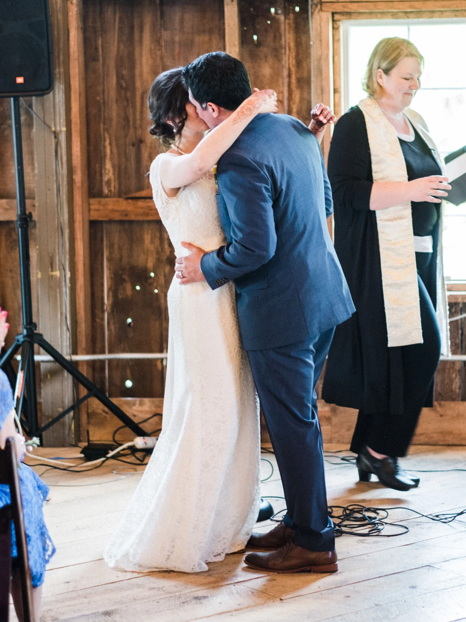 Northern_Minnesota_Barn_Wedding_Bloom_Lake_Barn_089.jpg