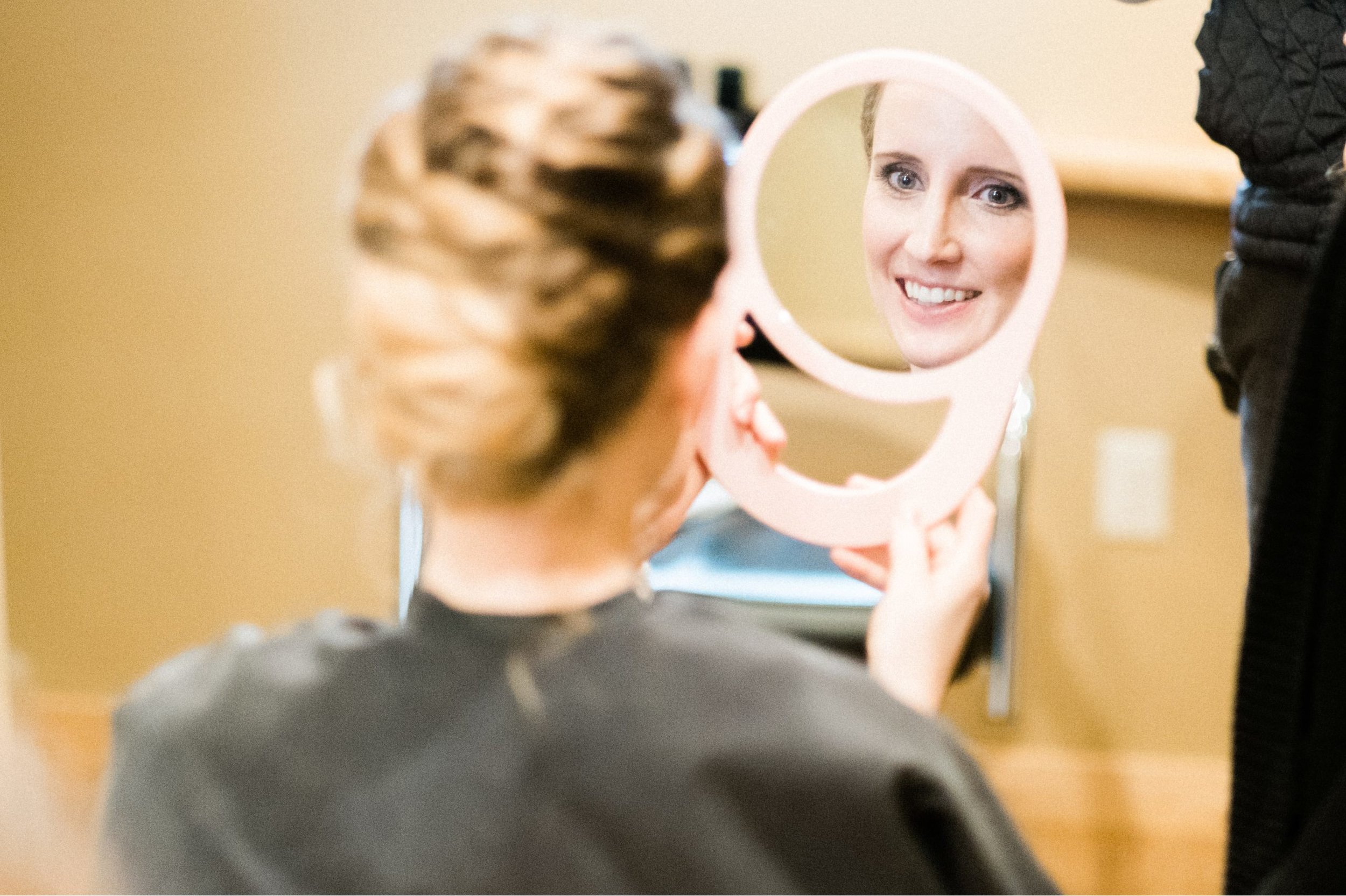 Bride getting ready at Pine Peaks with Captivating Beauty