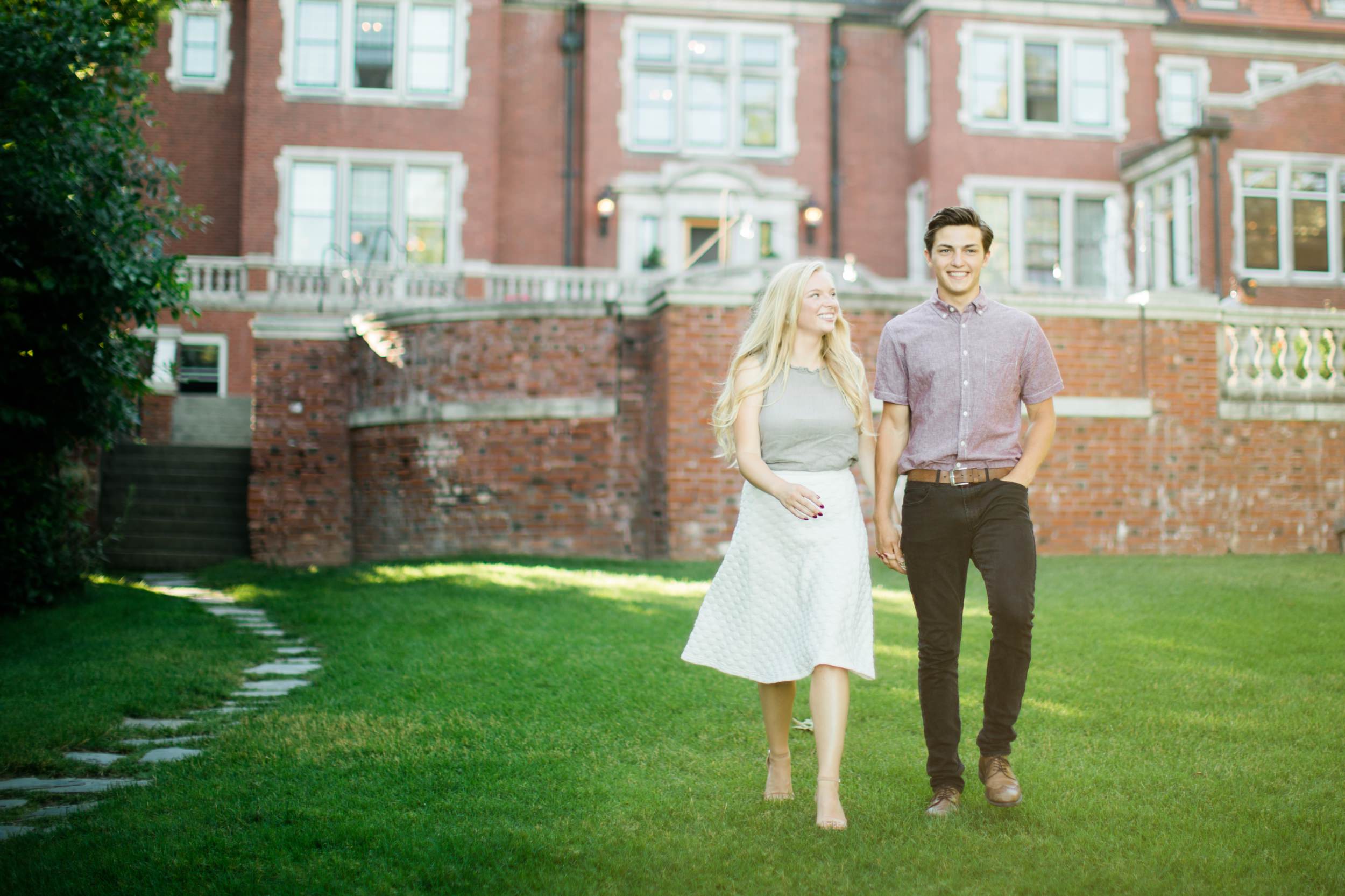 Glensheen Mansion Duluth Engagement Session