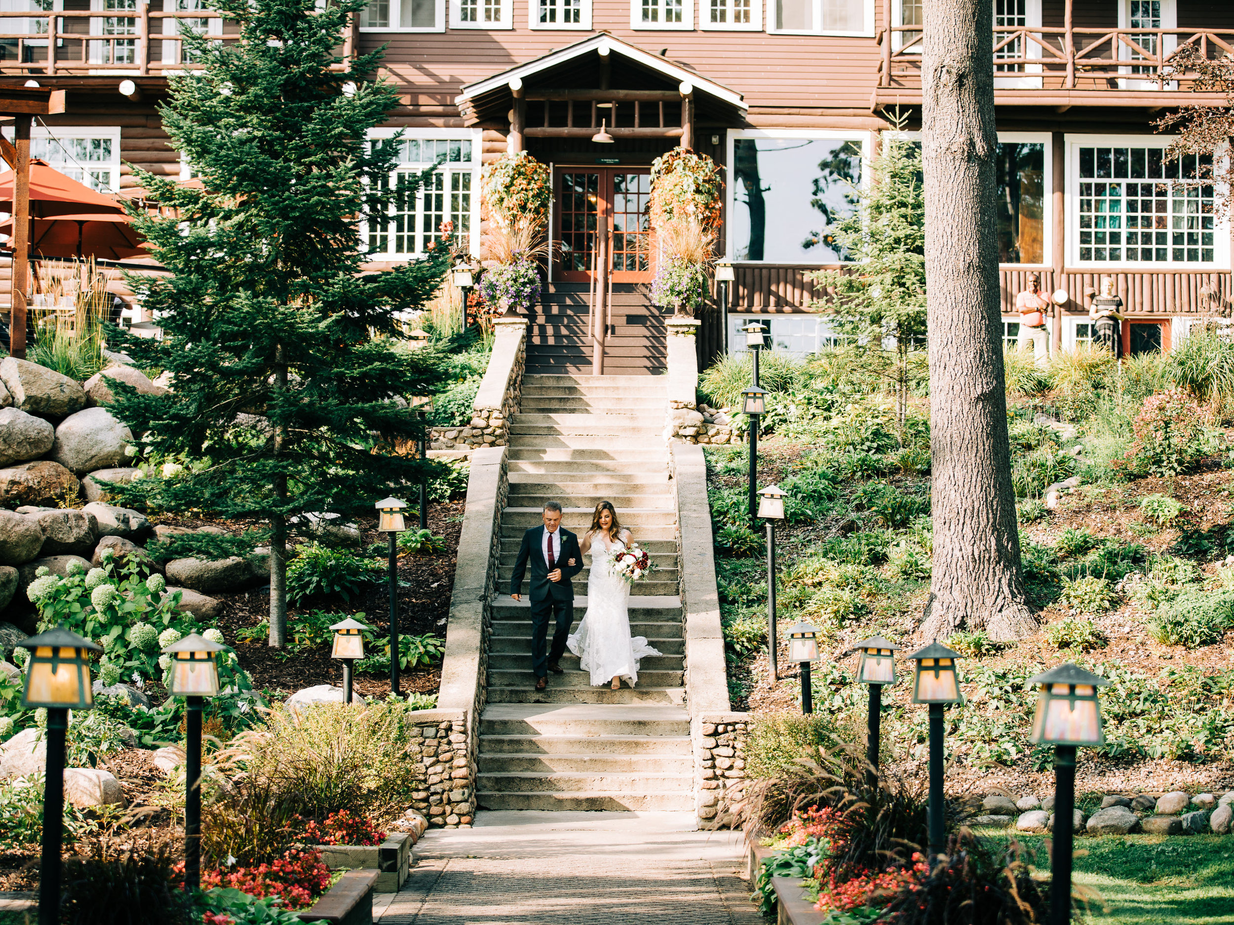 Grand View Lodge wedding images in Brainerd, MN