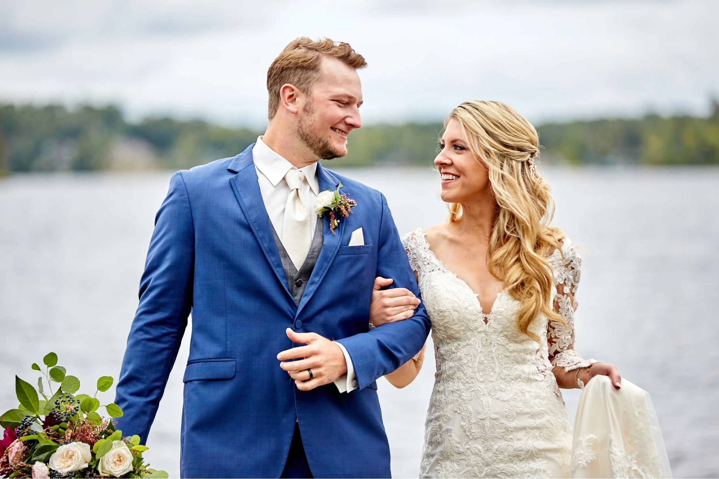 Craguns On Gull Lakes Wedding In Summer