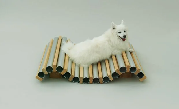 Foto da chaise long do Hiroshi Naito - Fonte: designer http://casavogue.globo.com/Design/noticia/2012/11/arquitetura-cachorros.html