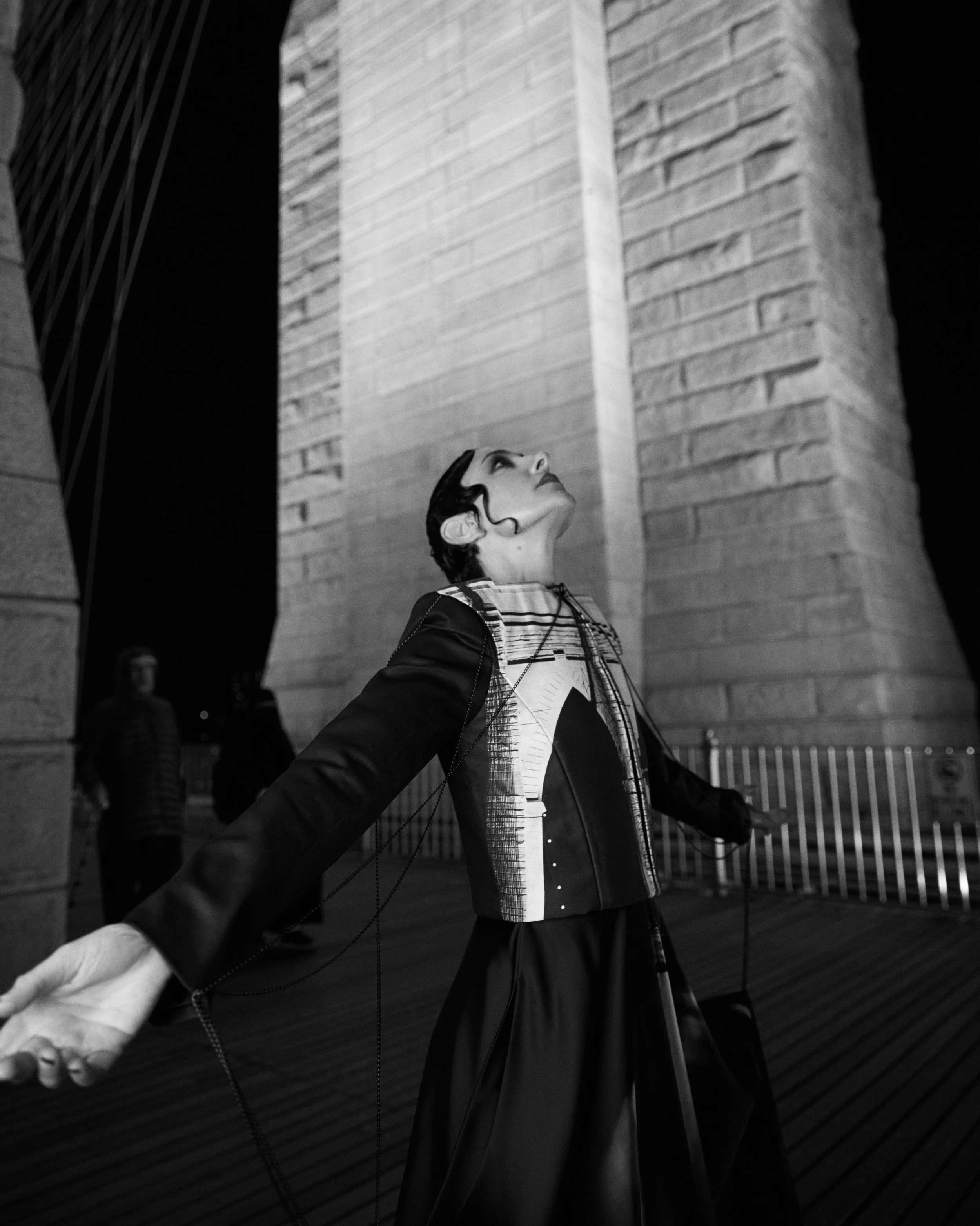 250922_Embodied_Moments_03_Brooklyn_Bridge_320.jpg