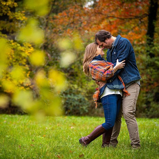 It&rsquo;s finally fall and we got to shoot some awesome engagement photos with all of the beautiful changing fall leaves. 
#columbiasc #lexingtonsc #uofsc #gogamecocks #gamecocks #famouslyhot #sodacity #columbiafireflies #southcarolina