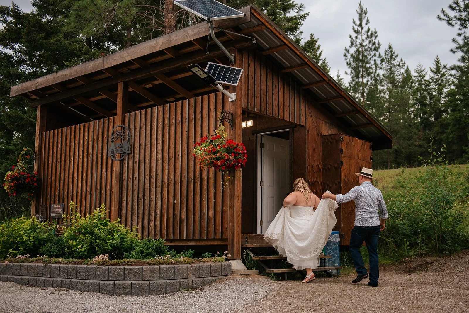 Salmon Arm Wedding Photography at Shylynn Ranch