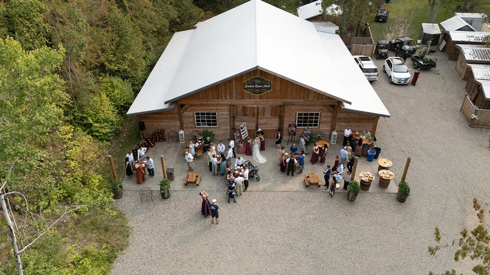 Wedding photography in Salmon Arm at Little Creek Ranch