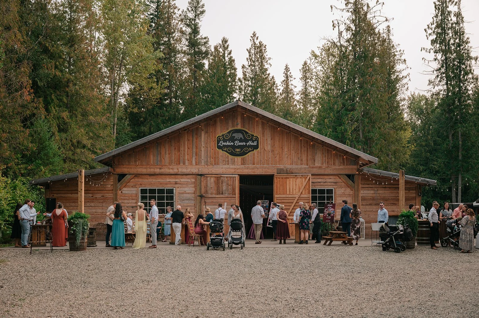 Wedding photography in Salmon Arm at Little Creek Ranch