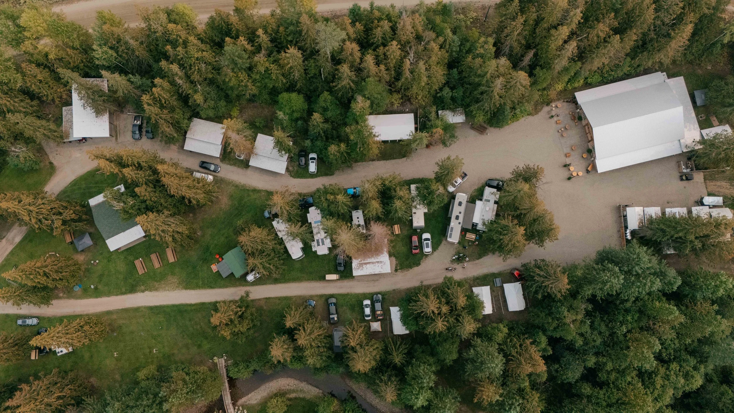 Wedding photography in Salmon Arm at Little Creek Ranch