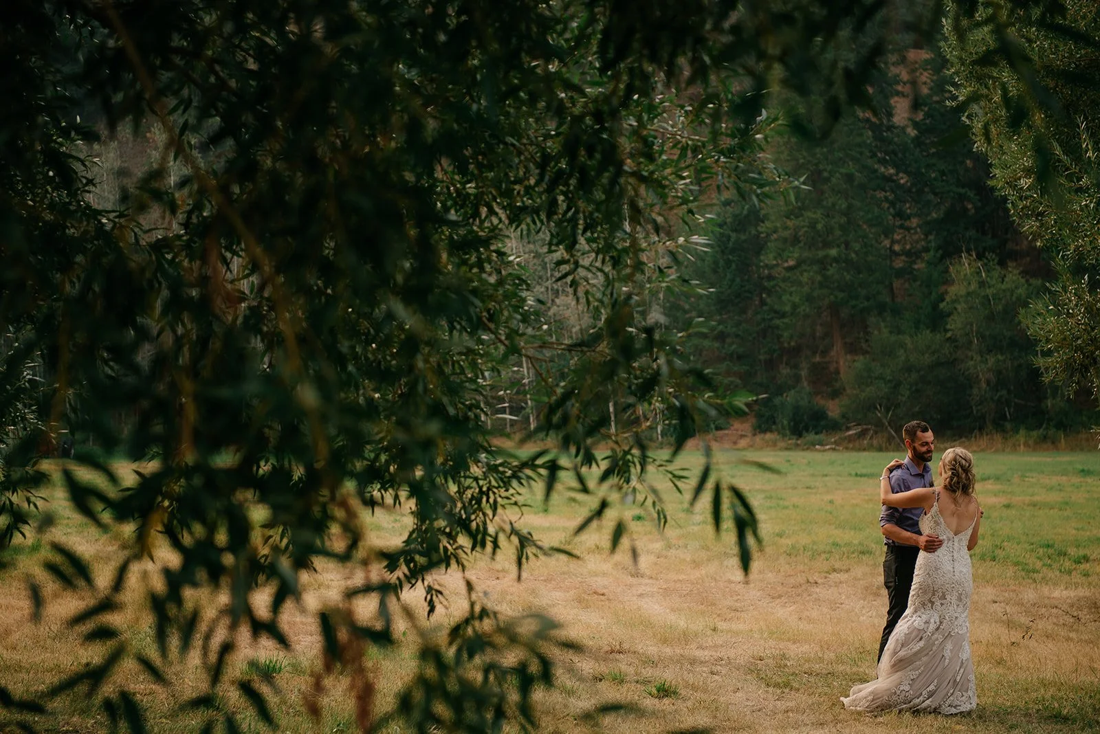 Wedding photography in Salmon Arm at Dolan Creek Farms