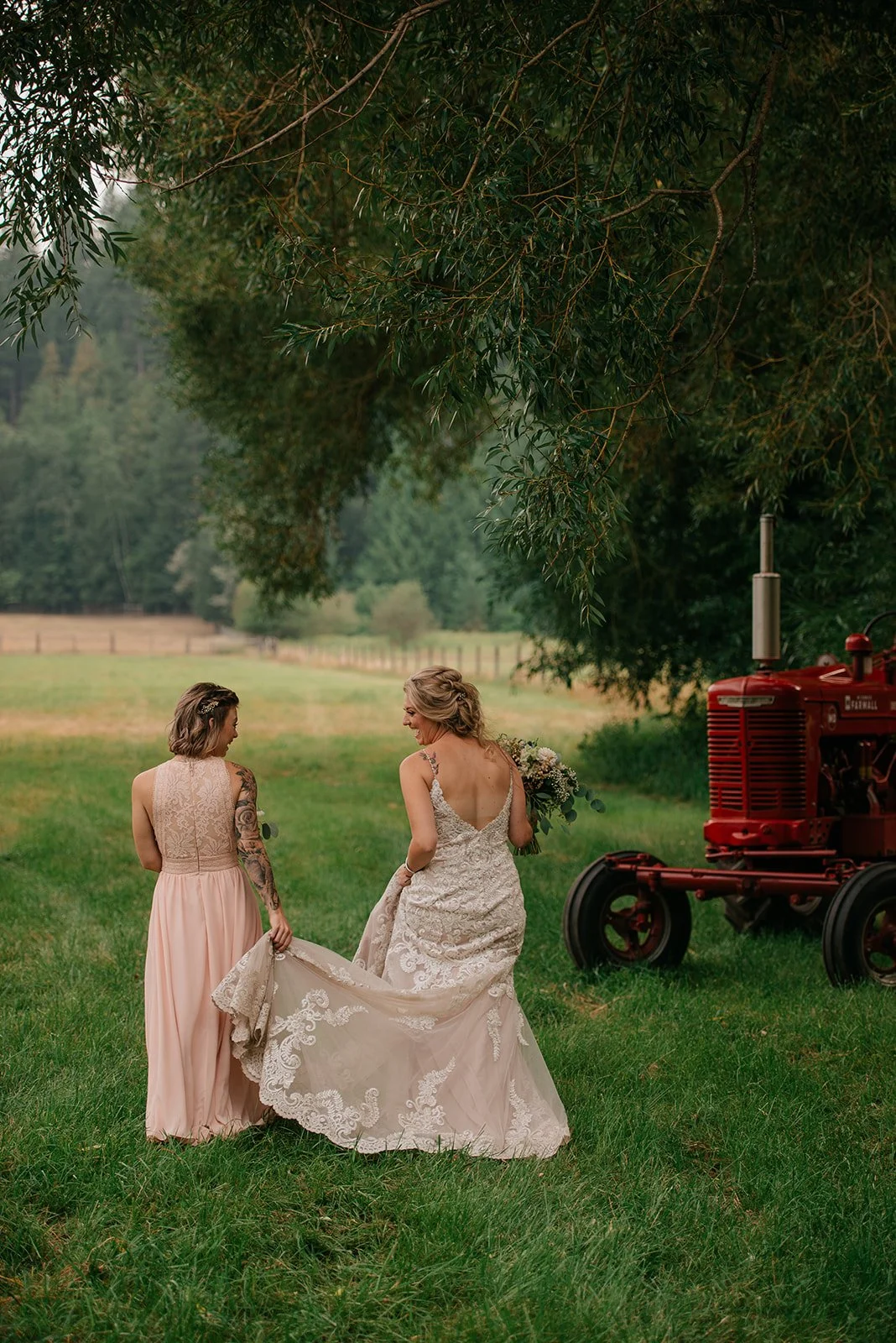Wedding photography in Salmon Arm at Dolan Creek Farms