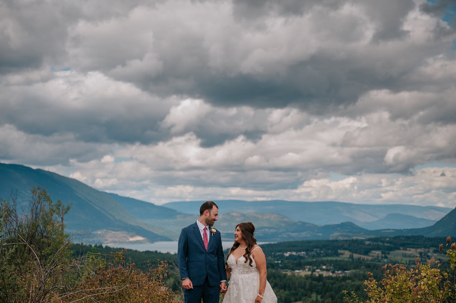 Wedding photography in Salmon Arm at Raven &amp; Steel 