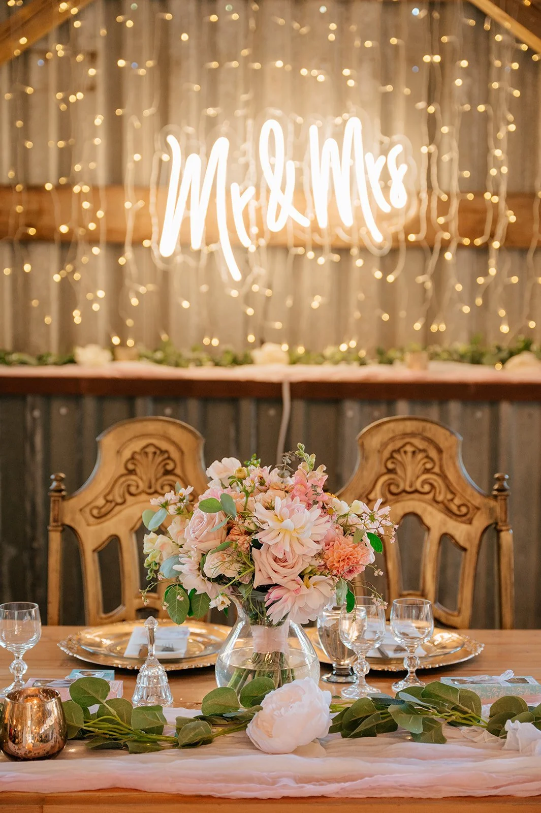 Wedding photography in Salmon Arm at Raven &amp; Steel 