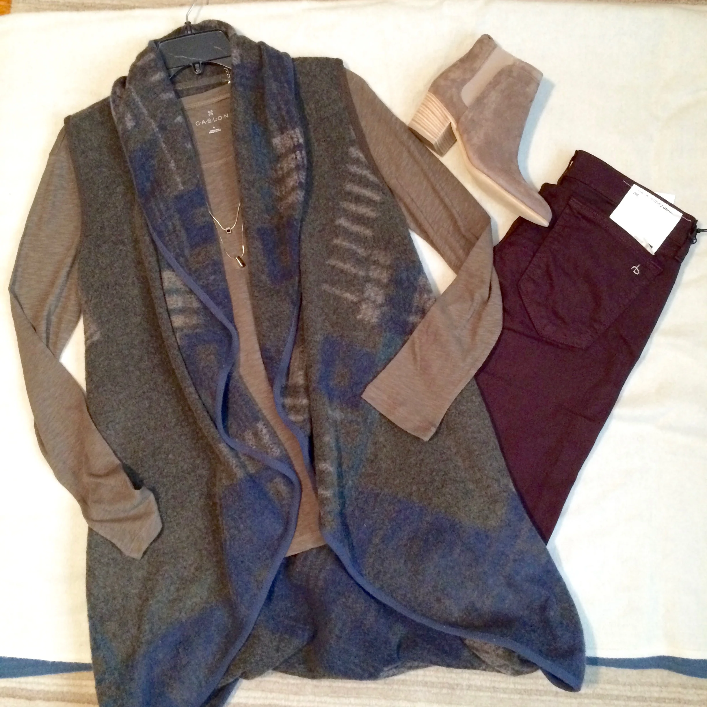 colored jeans and long vest.jpg