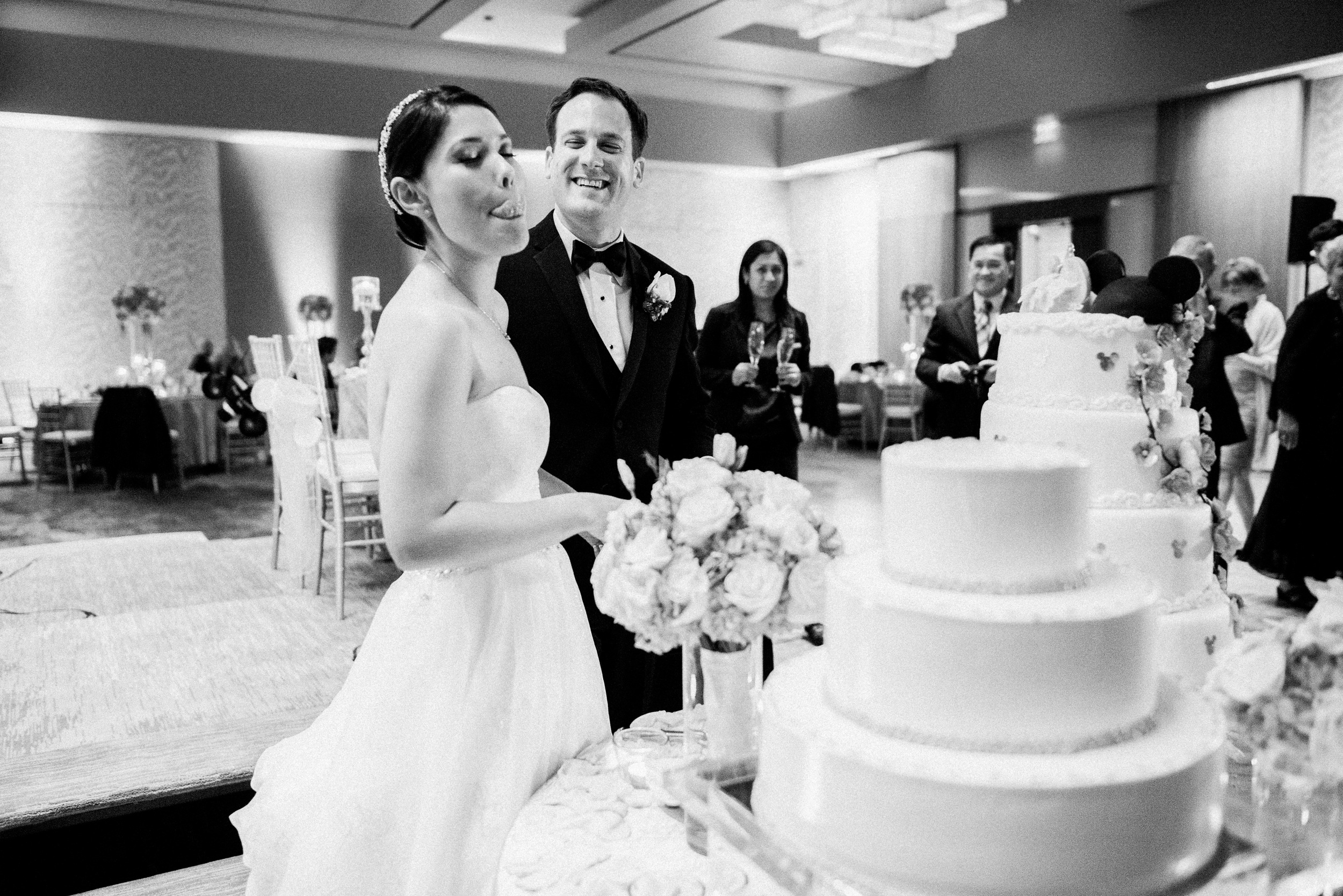 Bride and groom cake cutting at Four Seasons Palo Alto