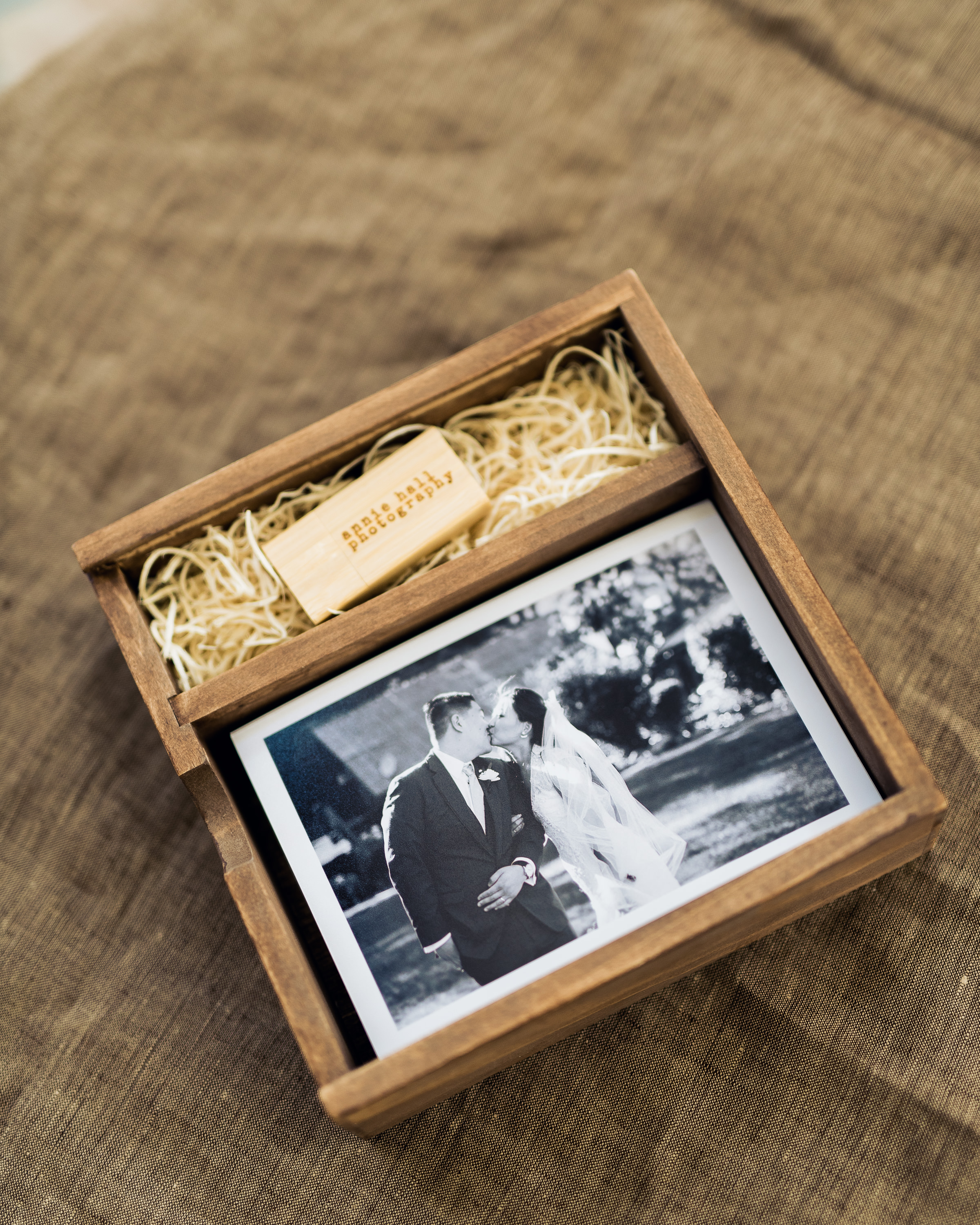 The USB & 100 4x6 Print Box.