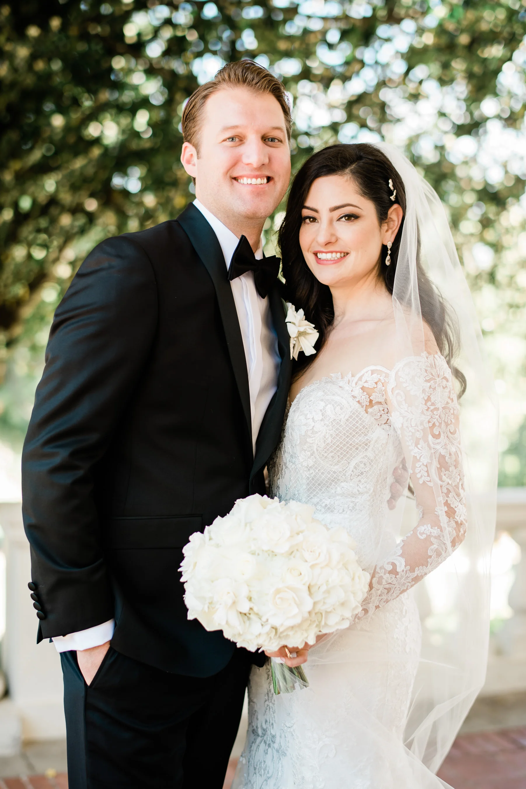 Bride and groom posed portrait at Villa Montalvo Saratoga