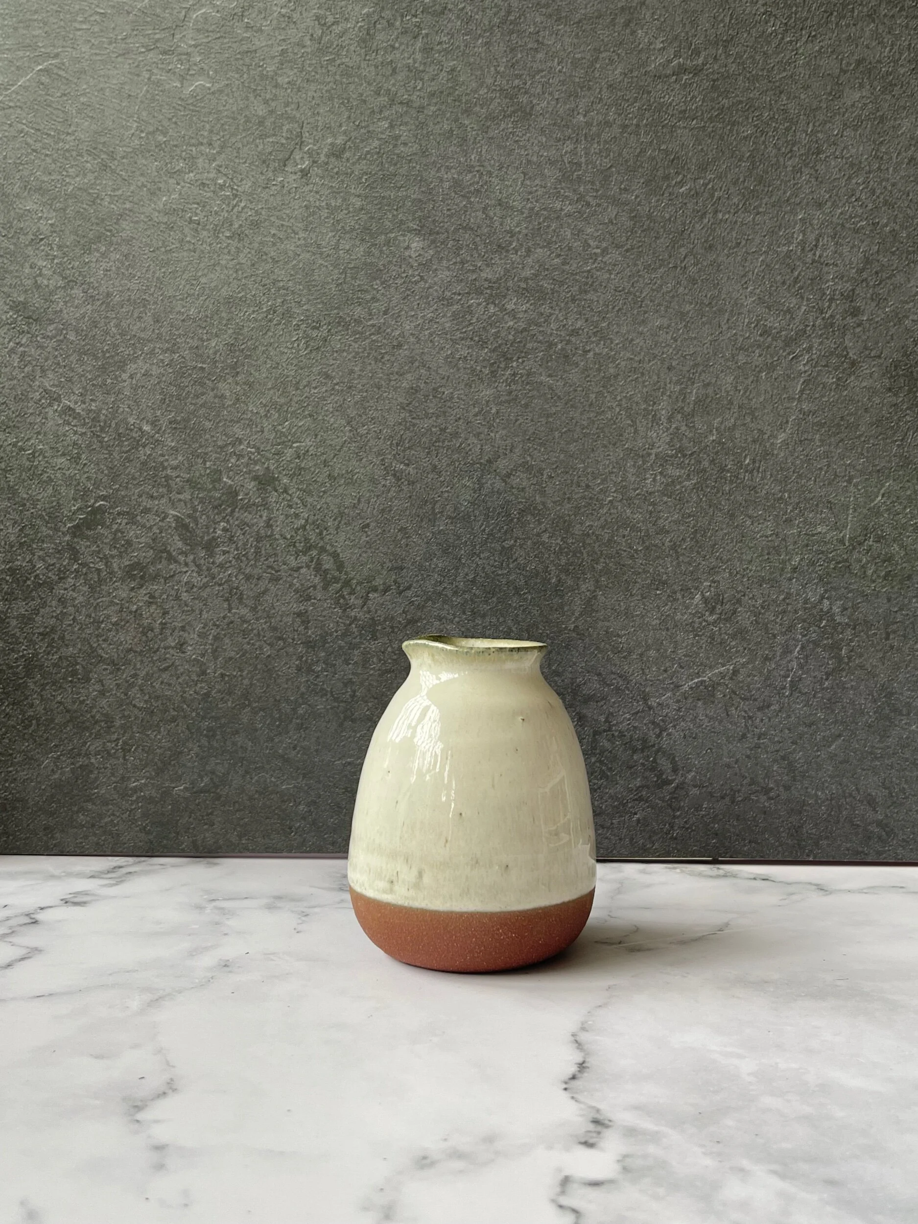 68F573F4-74D4-4A83-A751-7E6A8B4091D7