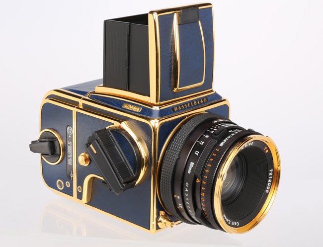 Gold — LeicaMoment Reviews — LEICA MOMENT REVIEW