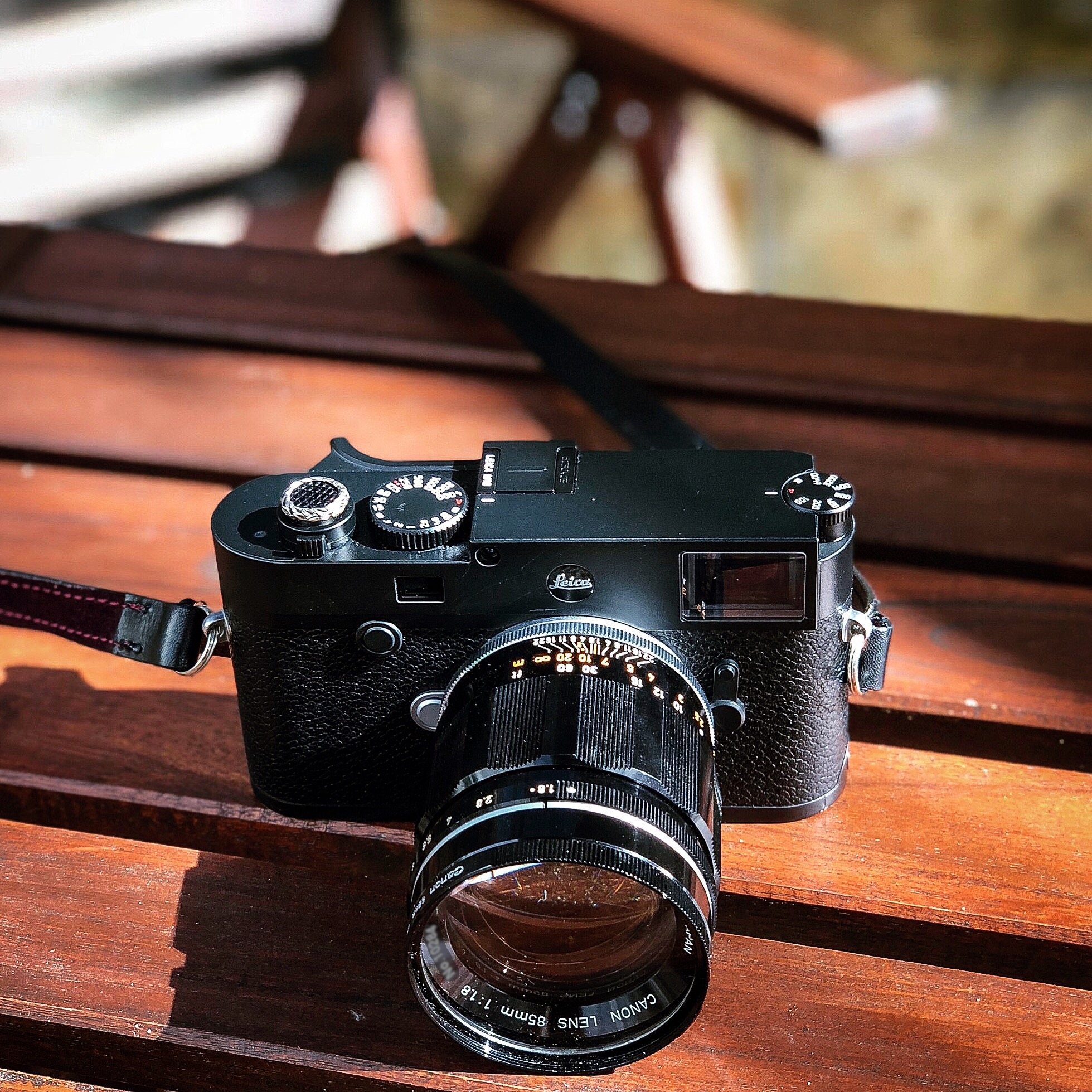 Canon — LeicaMoment Reviews — LEICA MOMENT REVIEW Canon — LeicaMoment Reviews — LEICA MOMENT REVIEW