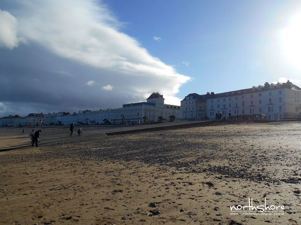 Llandudno-Promenade-picture.jpg