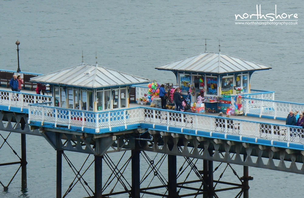 Llandudno-Pier-shop-picture.jpg