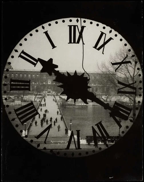 andrc3a9-kertc3a9sz-clock-of-the-acadc3a9mie-franc3a7aise-1929.jpg